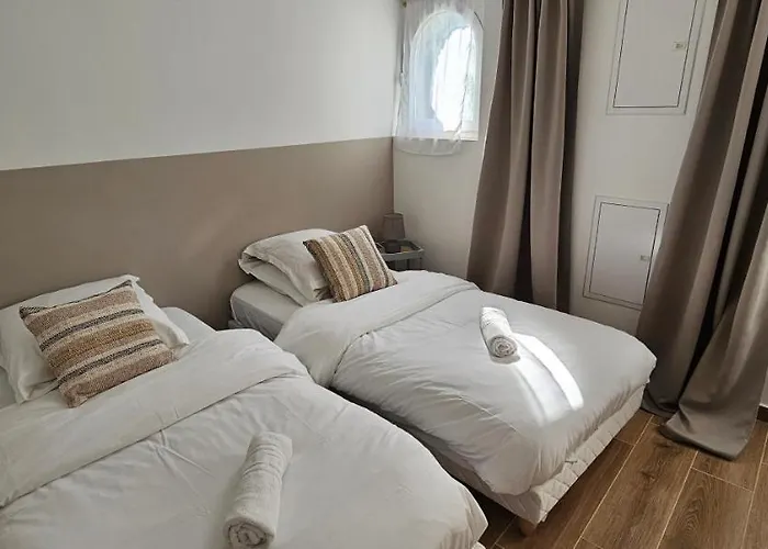 Mini T3 Climatisee, Vue Mer, Cosy & Moderne וילה אולמטו